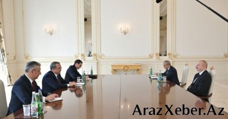 İlham Əliyev “Uzavtosanoat” Səhmdar Cəmiyyətinin sədrini qəbul etdi
