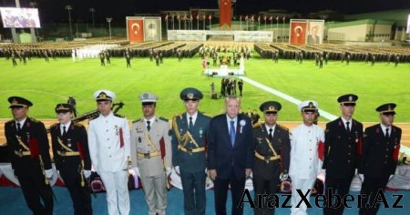 Türkiyədə üç azərbaycanlı zabit rütbəsi alıb - FOTO