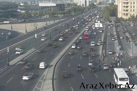 Bakıda bir sıra yollarda nəqliyyatın sıxlığı müşahidə edilir - SİYAHI