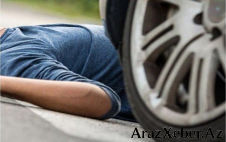 Ata və qızını avtomobil vurdu: Ölən var Ata və qızını avtomobil vurdu: Ölən var