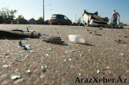Qobustanda iki avtomobil toqquşub, xəsarət alanlar var