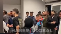 Türk polisindən Azərbaycan bayrağına hörmət 