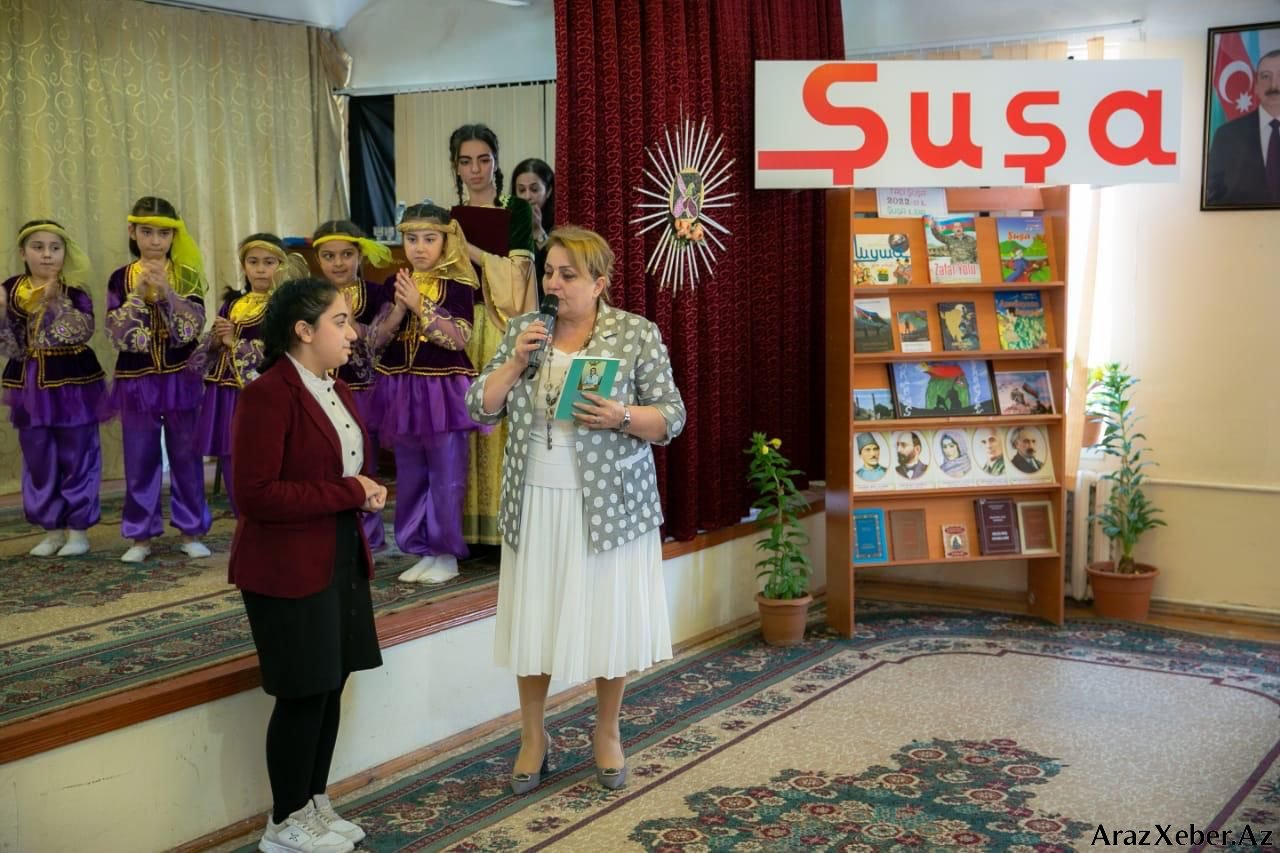 Qəlbi ilə yazan bir qızın poetik dünyası