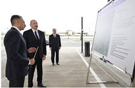 İlham Əliyev “BakuBus”ın Gəncə Avtoparkının açılışında - Fotolar