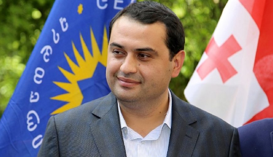 Azərbaycanlı direktor rüşvət üstündə saxlanıldı - Deputatın qohumudur