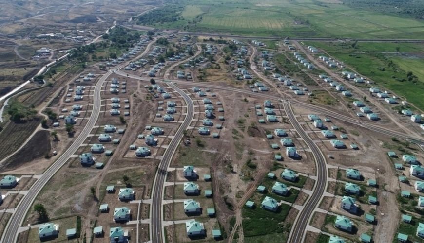 Azad edilmiş ərazilərdə köçkünlərə ayrılmış yaşayış sahələri onların mülkiyyətinə veriləcək