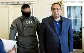 Balakənin korrupsiya cinayətlərində ittiham olunan sabiq icra başçısı İslam Rzayev yenidən hakim qarşısına çıxarılıb