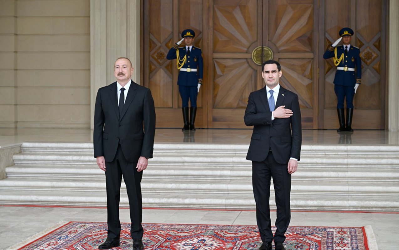 Prezident həmkarını qarşıladı - Foto