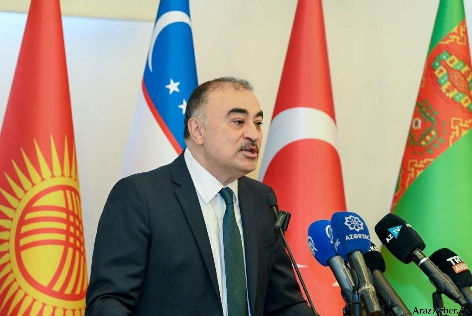 Diplomatik fəaliyyətdən daha artıq…