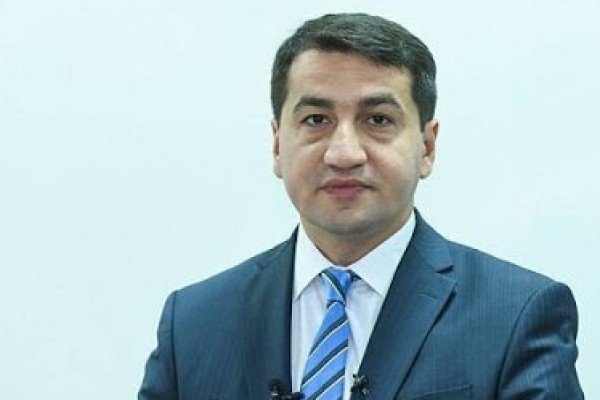Hikmət Hacıyev “Tiktok” və “Linkedin”in məsul şəxsləri ilə müzakirə apardı – FOTO